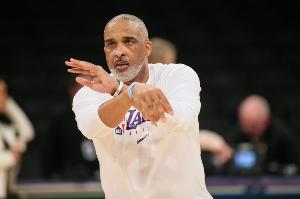 76人直播_NBA76人直播_76人在线观看